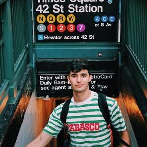 Meet your Posher, Carlos